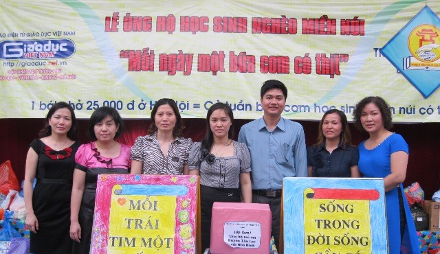 Trường MN Lý Thái Tổ 2 quyên góp được gần 20 triệu ủng hộ HS miền núi